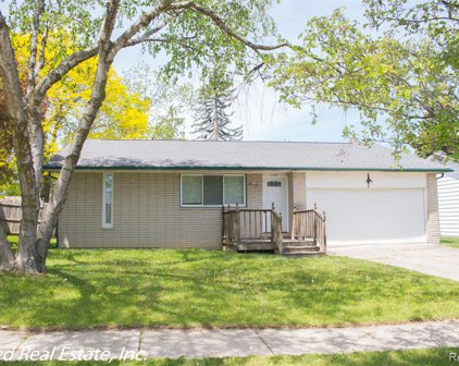 2397 BINGHAMTON, Auburn Hills