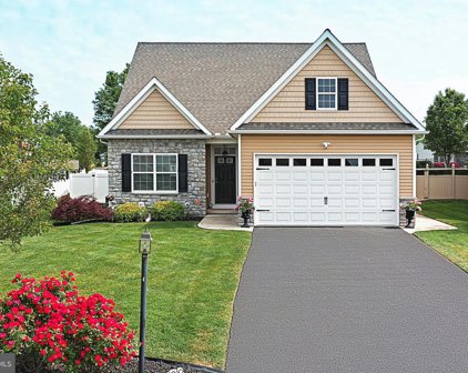 80 Dylan Dr, York
