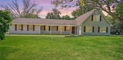2033 Lakeridge Court, Grayson