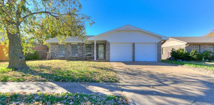 717 S Highland Drive, Mustang