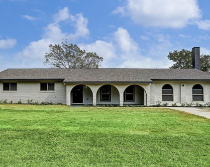 707 Shirleen Drive, Pasadena