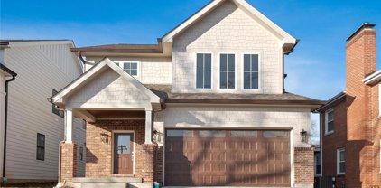 2339 St Clair  Avenue, Brentwood