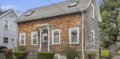 6 Center St., Salem