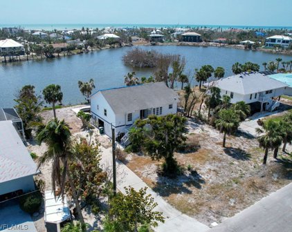3301 Twin Lakes  Lane, Sanibel