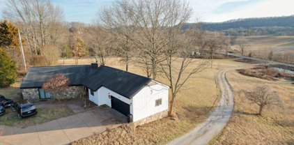 6888 Arno Allisona Rd, College Grove