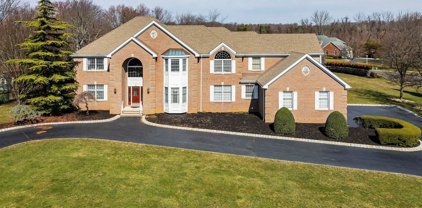 3 Hastings Road, Holmdel