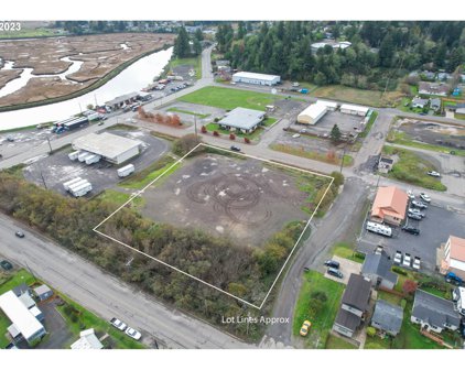 S 5th ST, Coos Bay