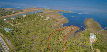 1835 Bayview Dr, St. George Island