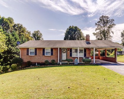 174 Hillcrest Circle, Madison Heights