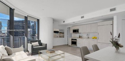 45 Sw 9th St Unit #1008, Miami