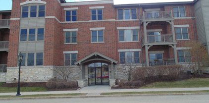 271 E Railroad Avenue Unit #203, Bartlett