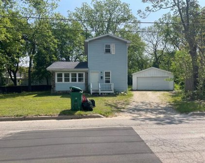 111 S Lowe Street, Dowagiac