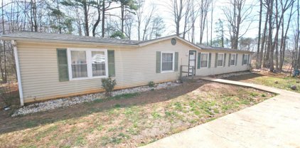 100 Candler Woods Lane, Rustburg