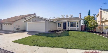 34825 Armour Way, Fremont