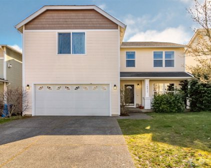 18437 95th Avenue Ct E, Puyallup