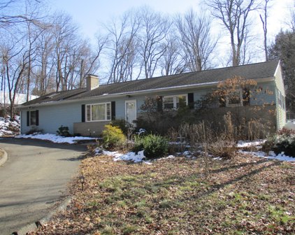 393 South Rolling Acres Road, Cheshire