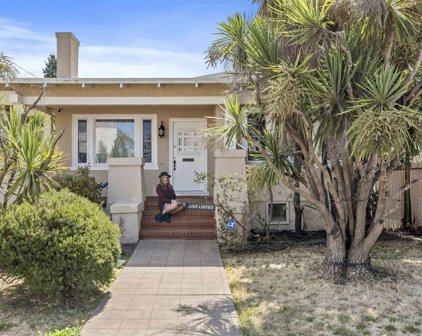 1090 Dwight Way, Berkeley