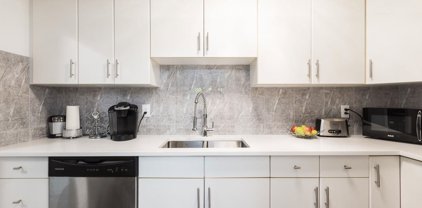 601 North Road Unit 105, Coquitlam
