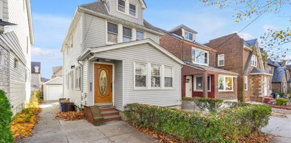 146-30 20 Road, Whitestone