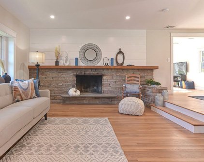 1 Duggan Rd, Acton