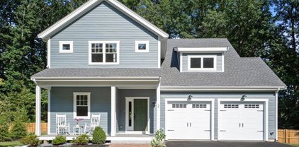 2 Emmeline Path Unit 2, Wayland