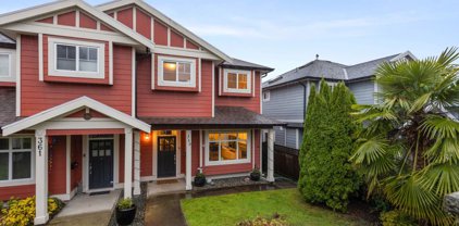 359 E 6th Street, North Vancouver