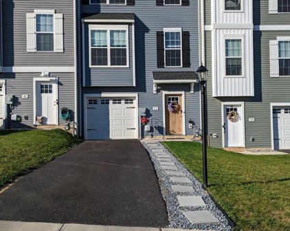 50 Overlook Dr, Hanover