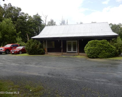 489 State Route 40, Troy