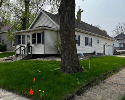 612 11th Street, Dawson