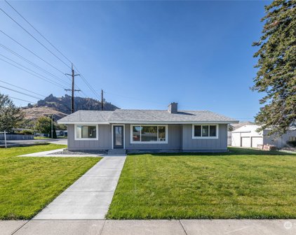 1324 Rosewood Avenue, Wenatchee