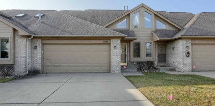 33104 Whispering, Chesterfield