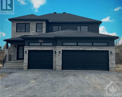 801 GRENOBLE PLACE, Embrun