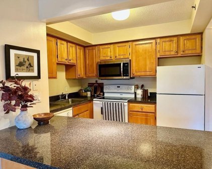 1025 Hancock St Unit 3E, Quincy