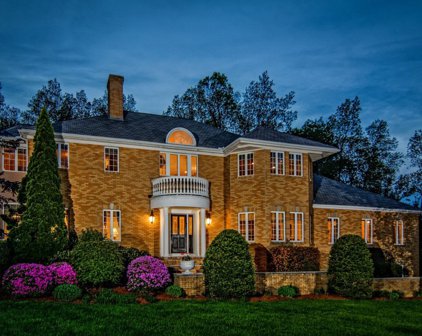 5 Stone Hill Road, Westborough