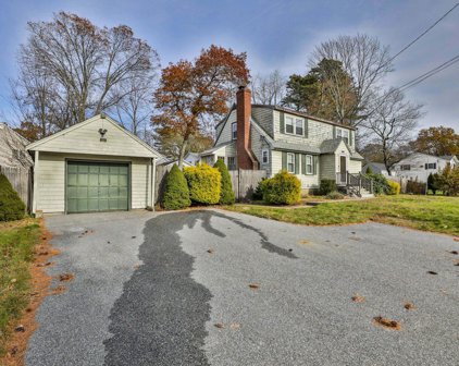 12 Olean Road, Burlington