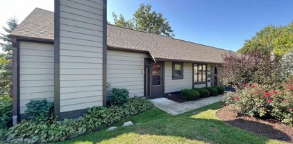 314 Country View Court, Janesville