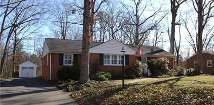 10333 Hollyberry  Drive, Chesterfield