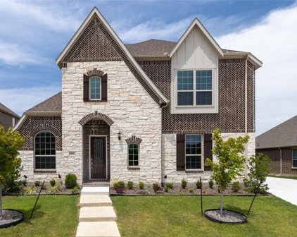 7929 Forest Lakes  Drive, North Richland Hills