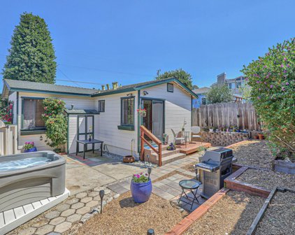 1265 Luxton ST, Seaside