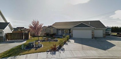 1504 S 57th Court, West Richland