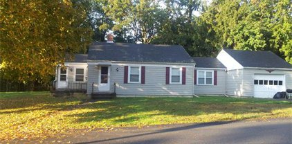 10 Elm St, Westford
