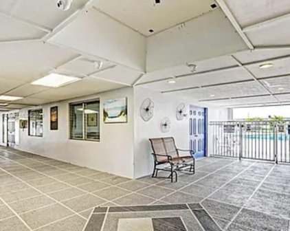 2561 W Barkley Dr W Unit #B, West Palm Beach