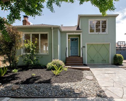 2812 Marina Dr, Alameda