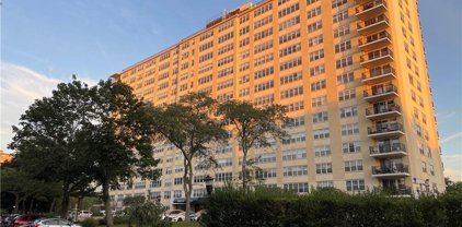 2625 Park Avenue Unit 2P, Bridgeport