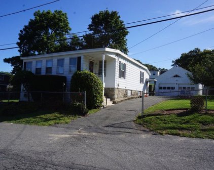 12 Lothrop St, Saugus