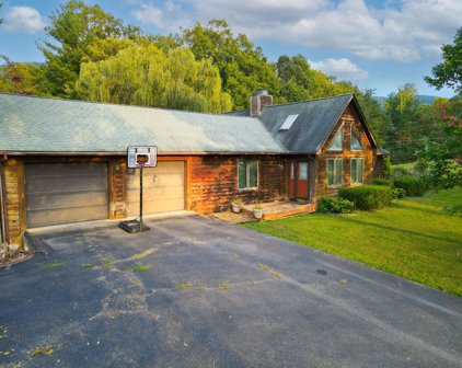 3912 Whippoorwill  Ln, Salem
