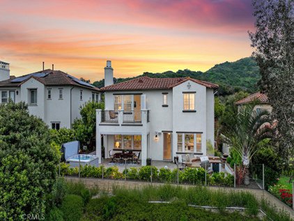 33 Via Armilla, San Clemente
