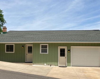 8458 Brower Lake Drive NE, Rockford