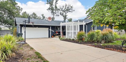2332 Fairlane Ne Drive, Cedar Rapids