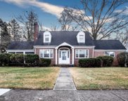 137 Fenwood Ave, Hamilton Township image